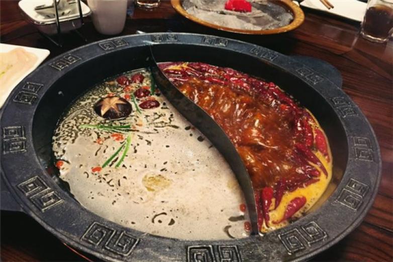 玺辣九宫格火锅